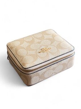 Large Coach Jewelry Box | In Signature Canvas/Khaki Chalk 🤎